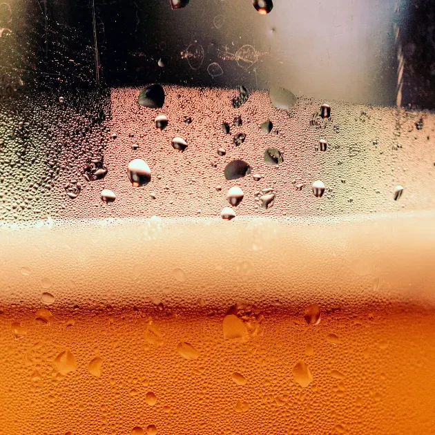 Un verre de bière en gros plan