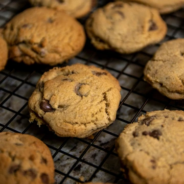Devinez qui revient à quatre heures… cookies faits maison pour le goûter